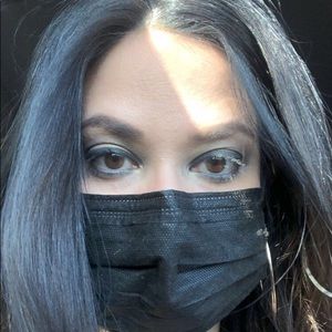 Meet your Posher, Ana